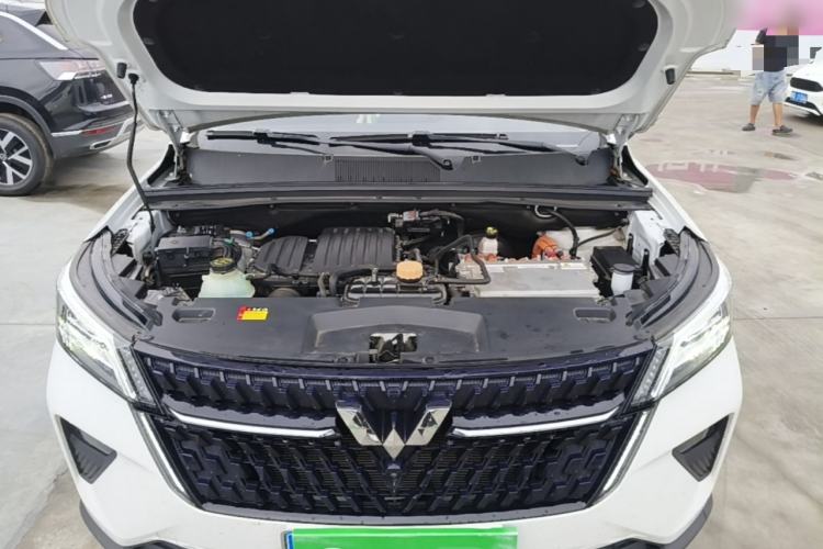 Used Wuling Asta 2022 2.0L DHT Electric-Speed Version Engine Bay