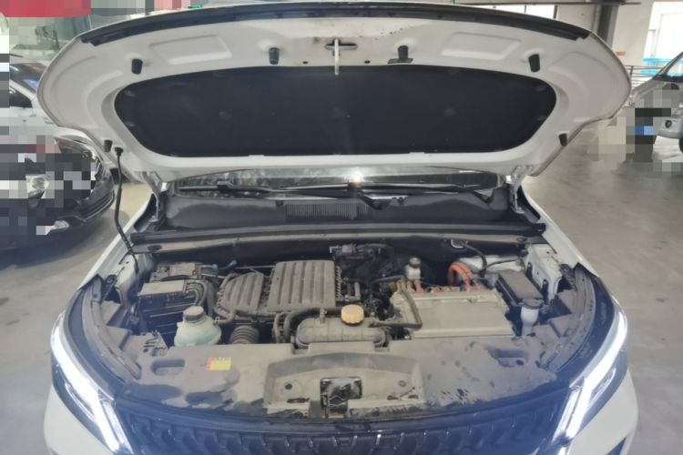 Used Wuling Asta 2022 2.0L DHT Electric-Speed Version Engine Bay
