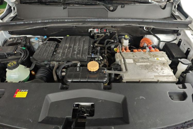 Used Wuling Asta 2022 2.0L DHT Electric Power Version Engine Bay