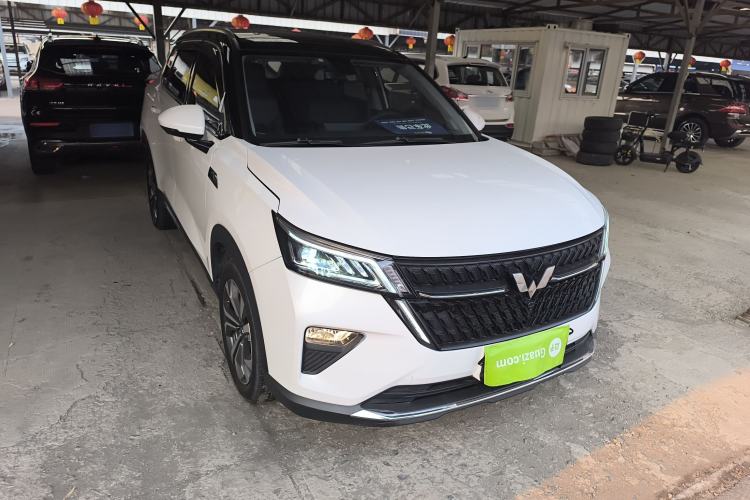 Used Wuling Asta 2022 2.0L DHT Electric-Speed Version Exterior 1