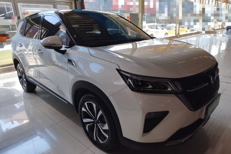 Used Wuling Asta 2022 2.0L DHT Electric-Speed Version Exterior 1