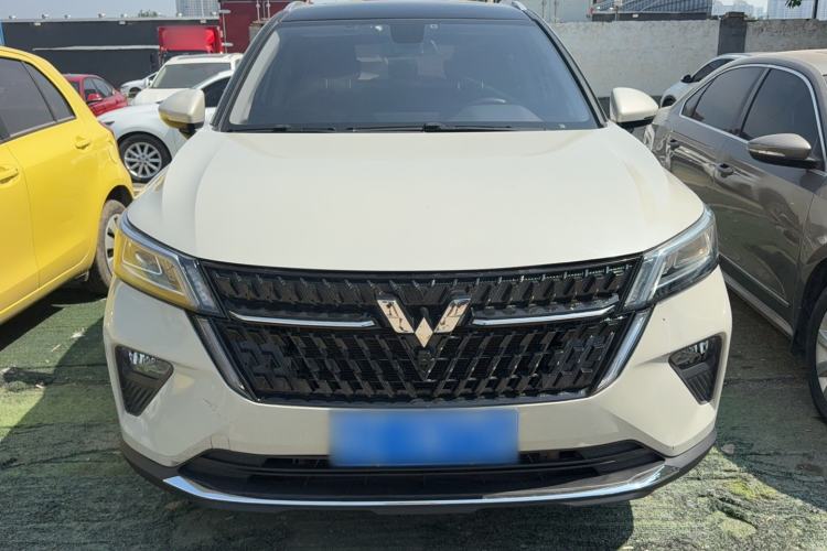 Used Wuling Asta 2022 2.0L DHT Electric-Speed Version Exterior 1