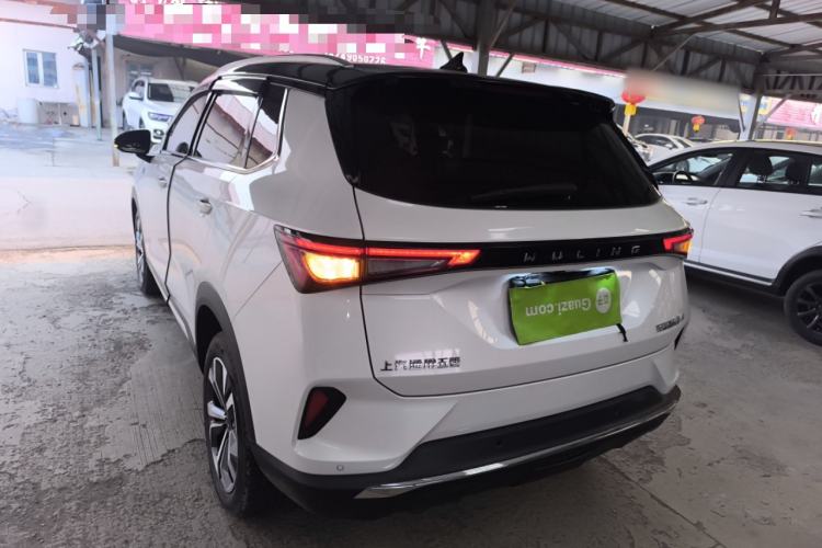 Used Wuling Asta 2022 2.0L DHT Electric-Speed Version Exterior 2