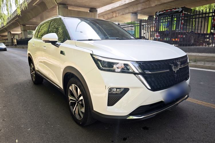 Used Wuling Asta 2022 2.0L DHT Electric-Speed Version Exterior 3