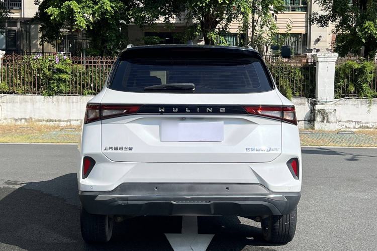 Used Wuling Asta 2022 2.0L DHT Electric-Speed Version Exterior 4