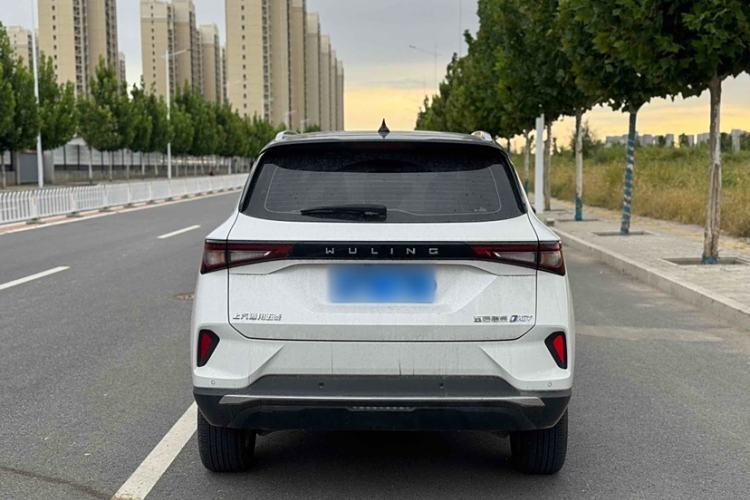 Used Wuling Asta 2022 2.0L DHT Electric-Speed Version Exterior 6