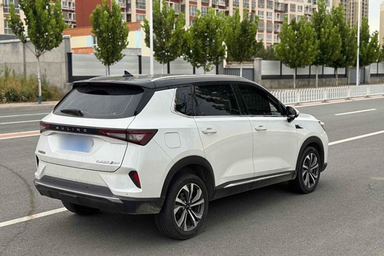 Used Wuling Asta 2022 2.0L DHT Electric-Speed Version Exterior 7
