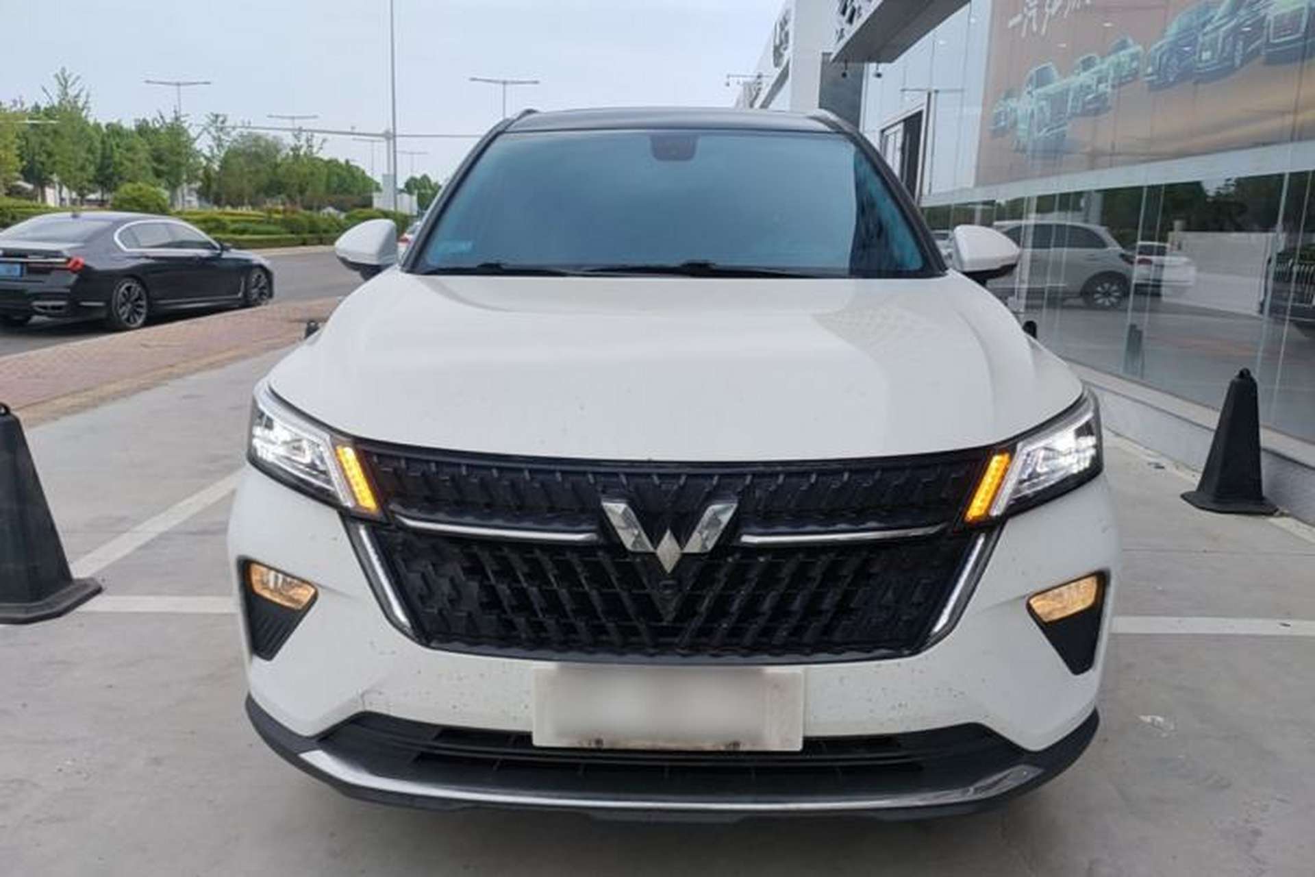 Used Wuling Asta 2022 2.0L DHT Electric-Speed Version Front