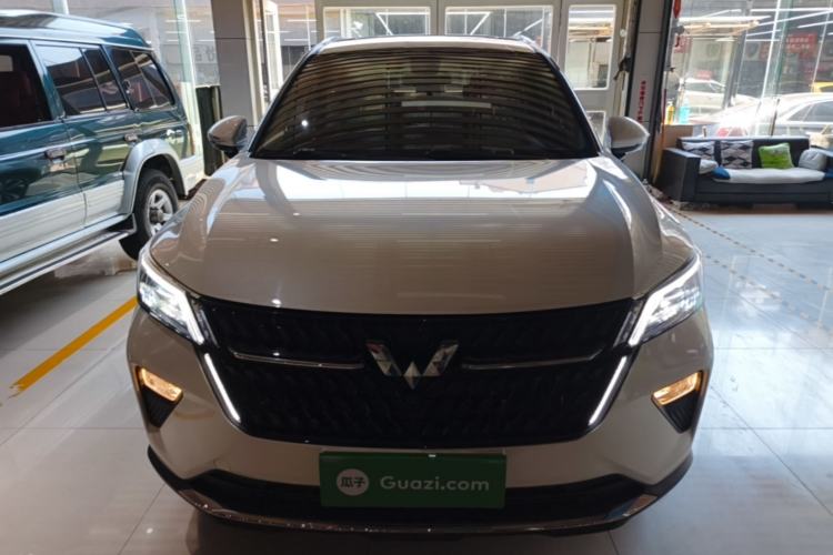 Used Wuling Asta 2022 2.0L DHT Electric-Speed Version Front