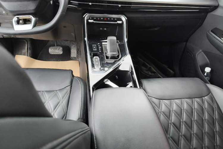 Used Wuling Asta 2022 2.0L DHT Electric-Speed Version Gear Lever