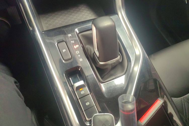Used Wuling Asta 2022 2.0L DHT Electric-Speed Version Gear Lever