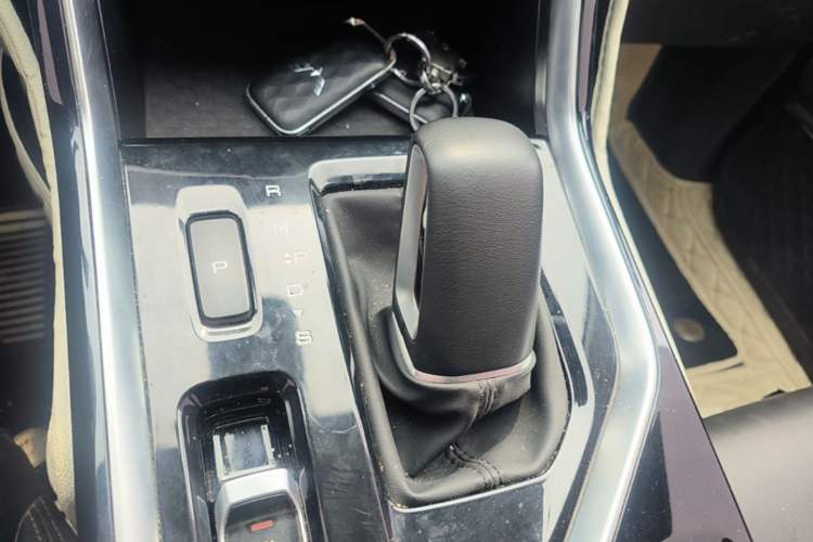 Used Wuling Asta 2022 2.0L DHT Electric-Speed Version Gear Lever