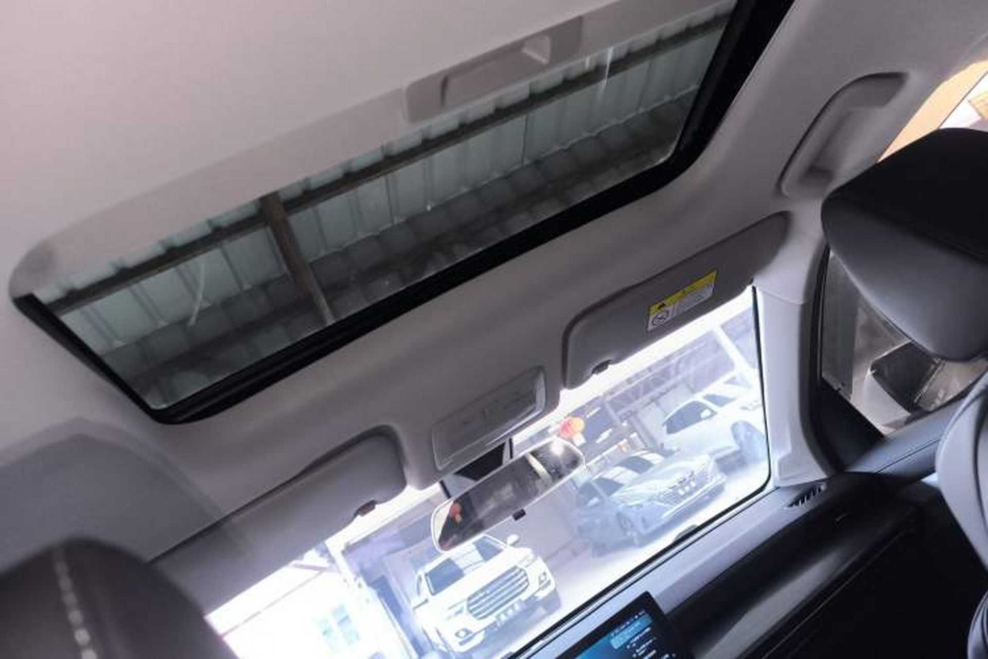Used Wuling Asta 2022 2.0L DHT Electric-Speed Version Headliner