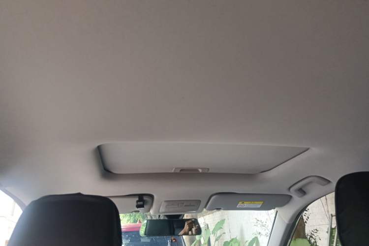 Used Wuling Asta 2022 2.0L DHT Electric-Speed Version Headliner