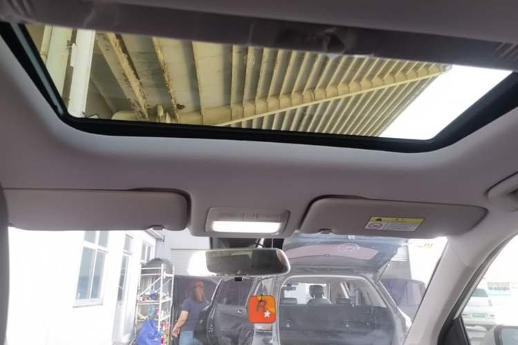 Used Wuling Asta 2022 2.0L DHT Electric-Speed Version Headliner