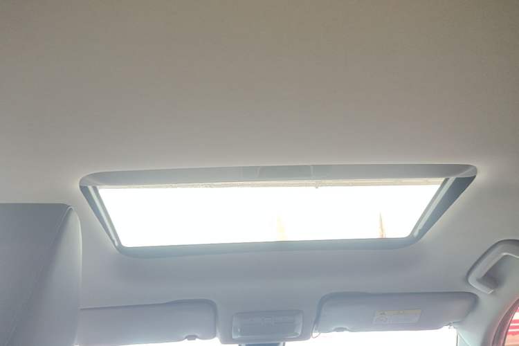 Used Wuling Asta 2022 2.0L DHT Electric-Speed Version Headliner