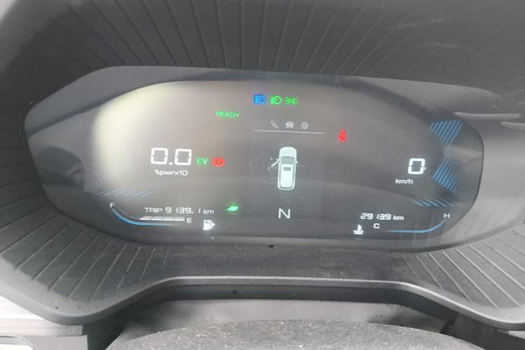 Used Wuling Asta 2022 2.0L DHT Electric-Speed Version Instrument Cluster