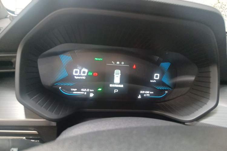 Used Wuling Asta 2022 2.0L DHT Electric-Speed Version Instrument Cluster