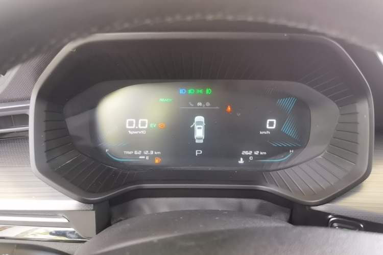 Used Wuling Asta 2022 2.0L DHT Electric-Speed Version Instrument Cluster