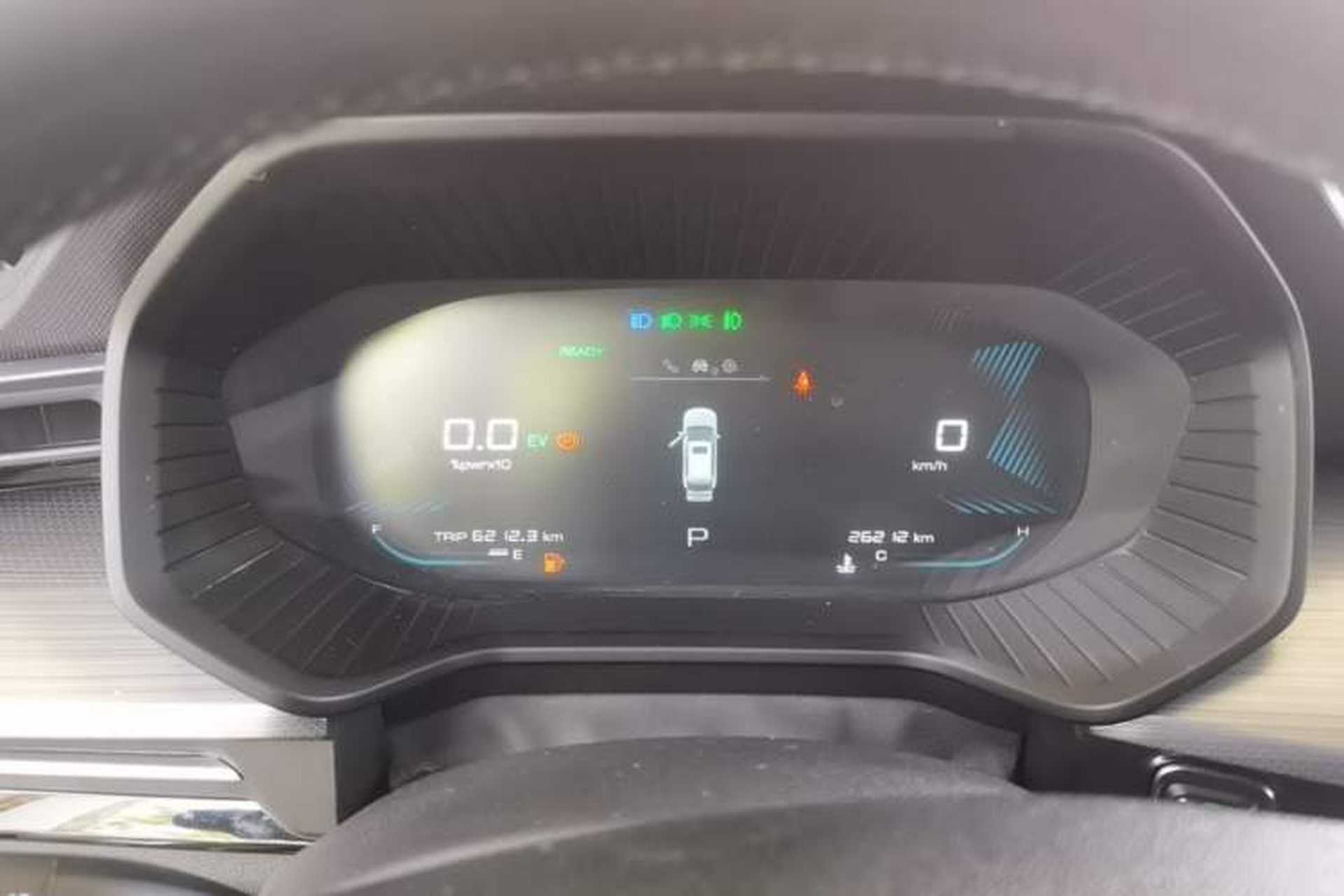 Used Wuling Asta 2022 2.0L DHT Electric-Speed Version Instrument Cluster