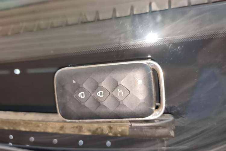 Used Wuling Asta 2022 2.0L DHT Electric-Speed Version Interior 1