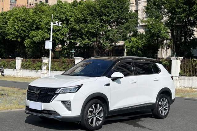 Used Wuling Asta 2022 2.0L DHT Electric-Speed Version