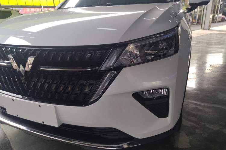 Used Wuling Asta 2022 2.0L DHT Electric-Speed Version Left Front Headlight