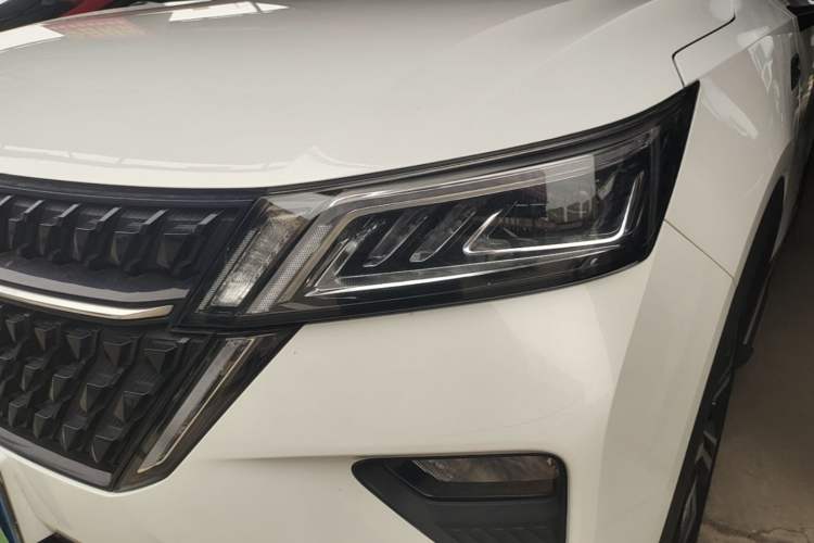 Used Wuling Asta 2022 2.0L DHT Electric-Speed Version Left Front Headlight