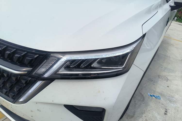 Used Wuling Asta 2022 2.0L DHT Electric-Speed Version Left Front Headlight