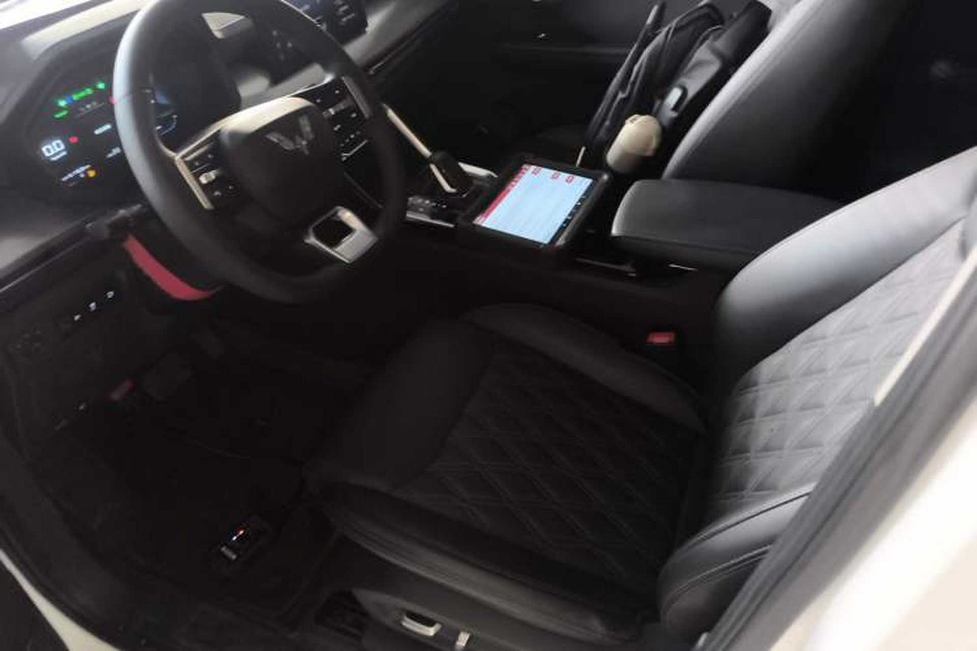 Used Wuling Asta 2022 2.0L DHT Electric-Speed Version Left Front Seat