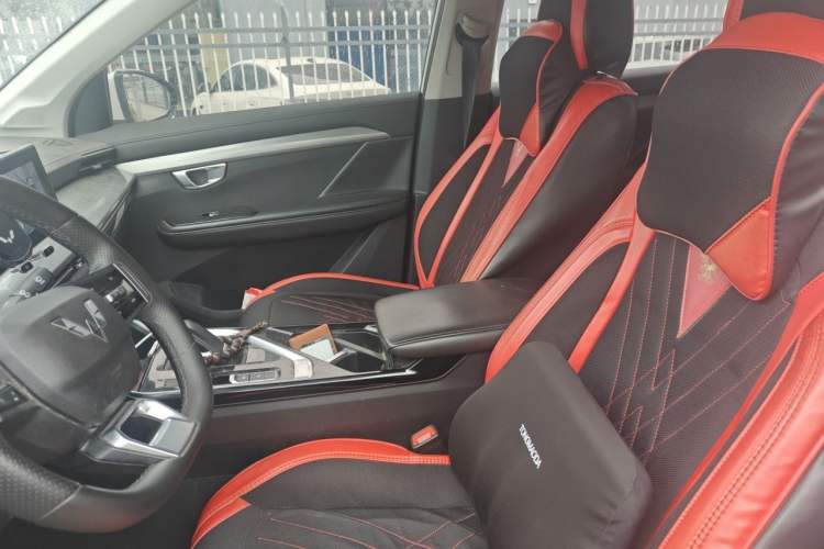 Used Wuling Asta 2022 2.0L DHT Electric-Speed Version Left Front Seat