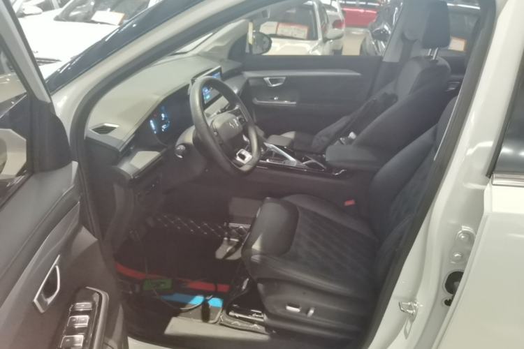 Used Wuling Asta 2022 2.0L DHT Electric-Speed Version Left Front Seat