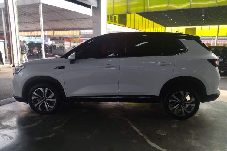 Used Wuling Asta 2022 2.0L DHT Electric-Speed Version Left Side