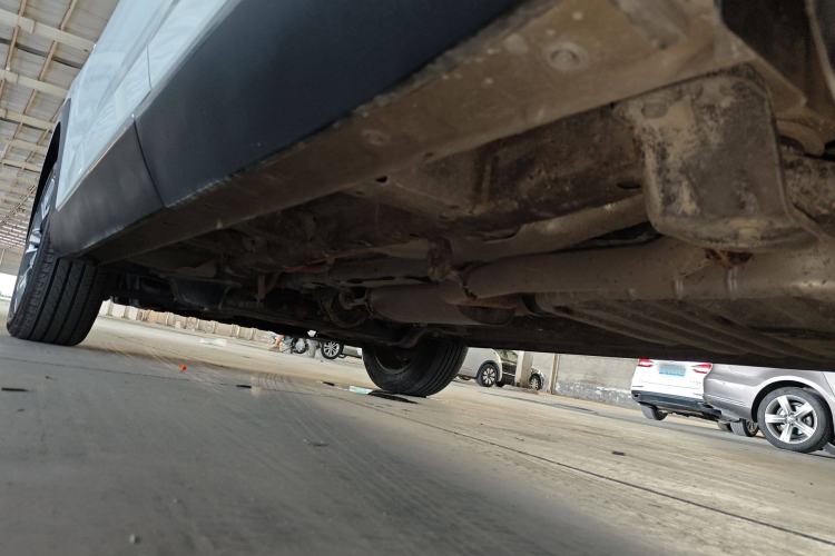 Used Wuling Asta 2022 2.0L DHT Electric-Speed Version Left Side Sill