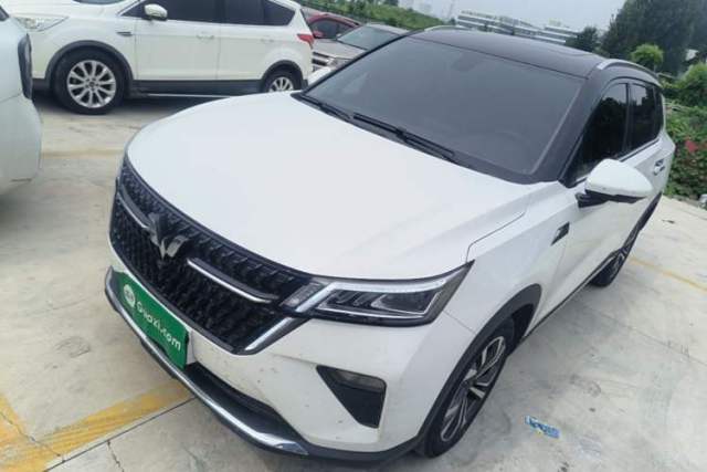 Used Wuling Asta 2022 2.0L DHT Electric-Speed Version