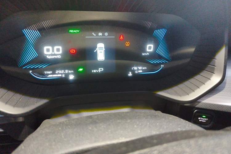Used Wuling Asta 2022 2.0L DHT Electric-Speed Version Odometer Close Up