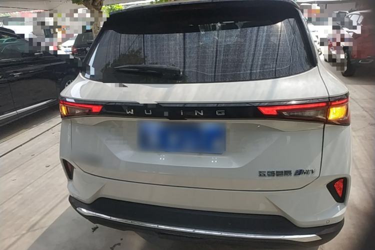 Used Wuling Asta 2022 2.0L DHT Electric-Speed Version Rear