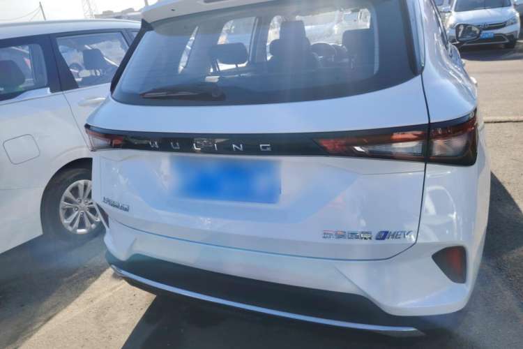 Used Wuling Asta 2022 2.0L DHT Electric Power Version Rear