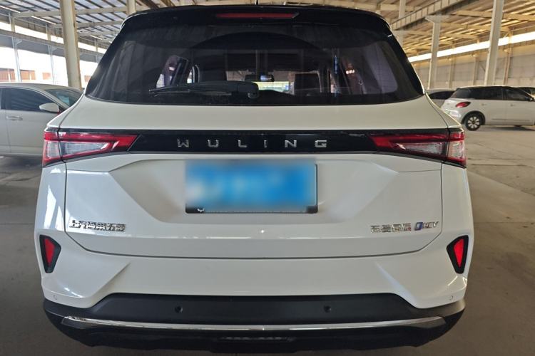 Used Wuling Asta 2022 2.0L DHT Electric-Speed Version Rear