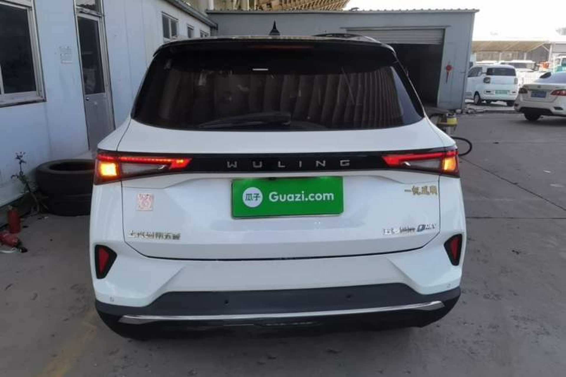 Used Wuling Asta 2022 2.0L DHT Electric-Speed Version Rear
