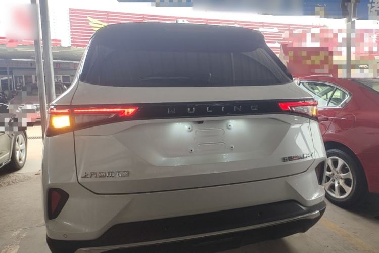 Used Wuling Asta 2022 2.0L DHT Electric-Speed Version Rear