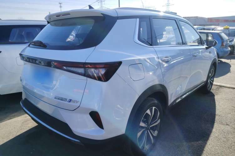 Used Wuling Asta 2022 2.0L DHT Electric Power Version Rear Right 45 Deg