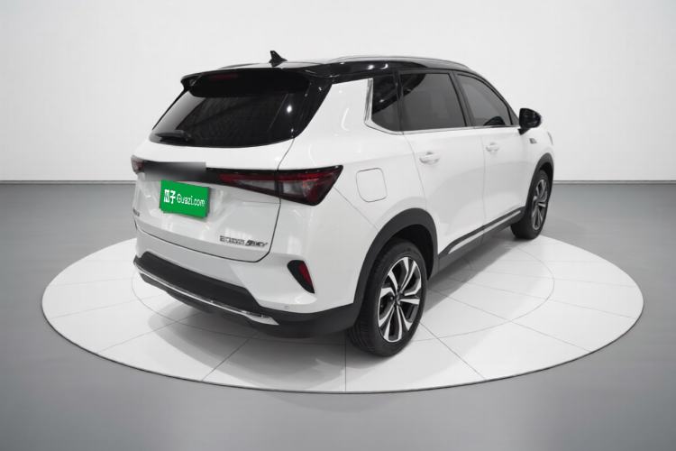 Used Wuling Asta 2022 2.0L DHT Electric-Speed Version Rear Right 45 Deg