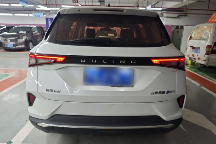 Used Wuling Asta 2022 2.0L DHT Electric Power Version Rear