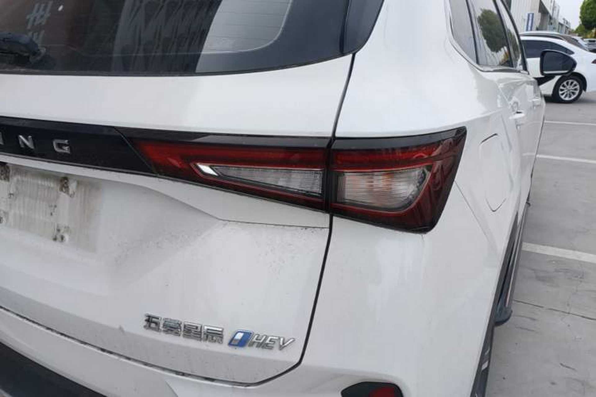 Used Wuling Asta 2022 2.0L DHT Electric-Speed Version Right Rear Taillight