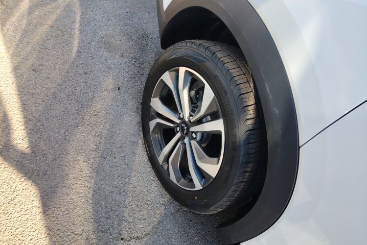 Used Wuling Asta 2022 2.0L DHT Electric Power Version Right Rear Wheel Hub