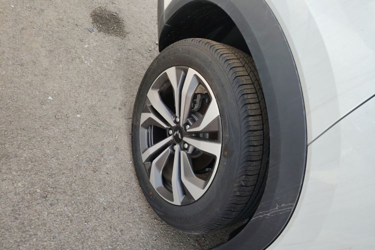 Used Wuling Asta 2022 2.0L DHT Electric Power Version Right Rear Wheel Hub