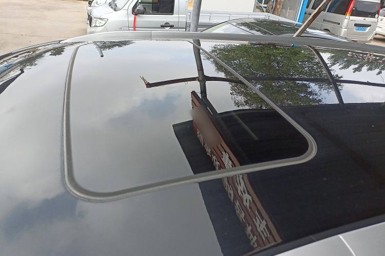 Used Wuling Asta 2022 2.0L DHT Electric-Speed Version Roof