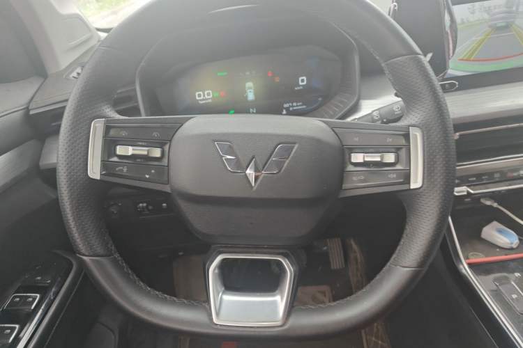 Used Wuling Asta 2022 2.0L DHT Electric-Speed Version Steering Wheel