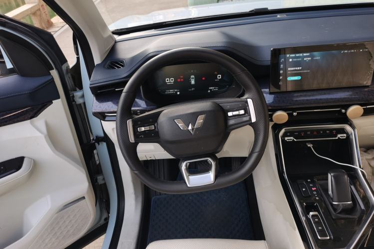 Used Wuling Asta 2022 2.0L DHT Electric-Speed Version Steering Wheel